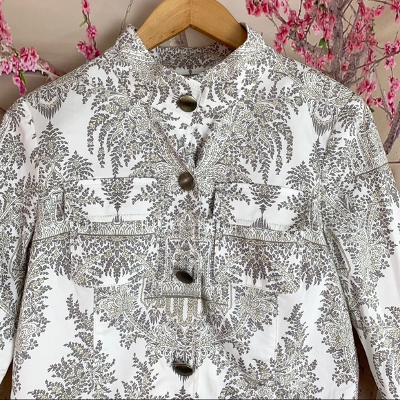 SOLD Worth New York Floral Printed Button Do - Picture 2 of 8